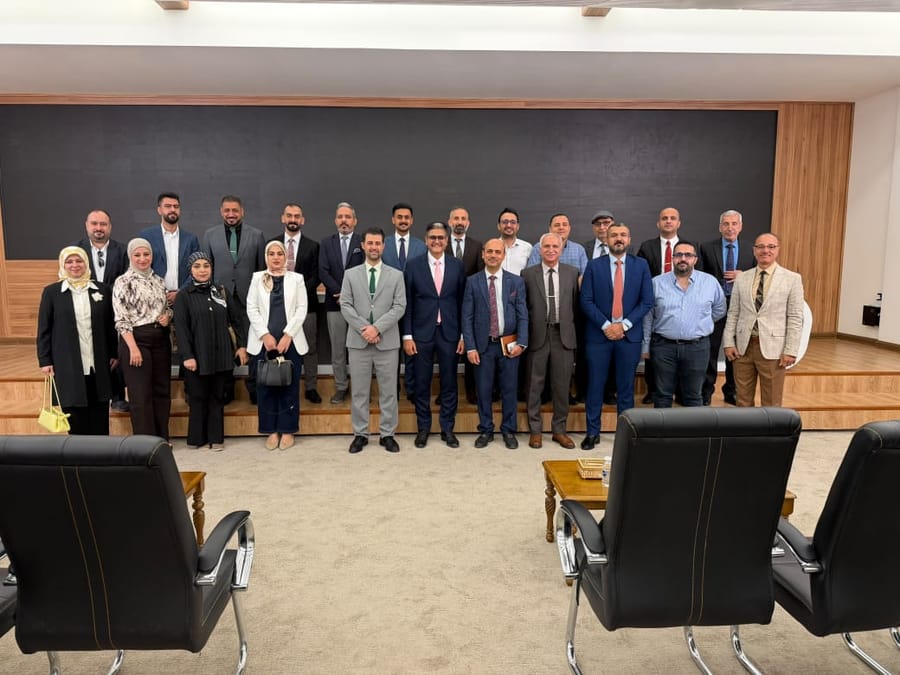 صورة جماعية لأعضاء الجمعية
